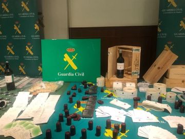 Imagen de la falsificación de vinos de alta gama Imagen de la falsificación de vinos de alta gama