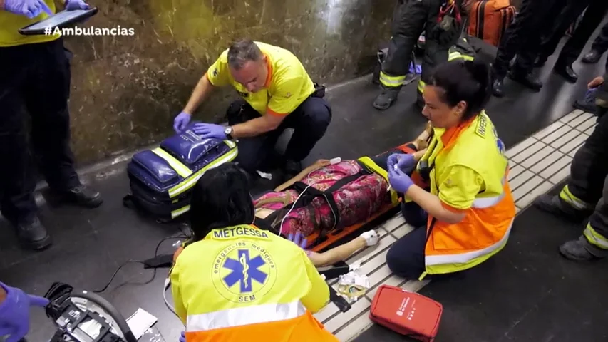 Joven metro Ambulancias