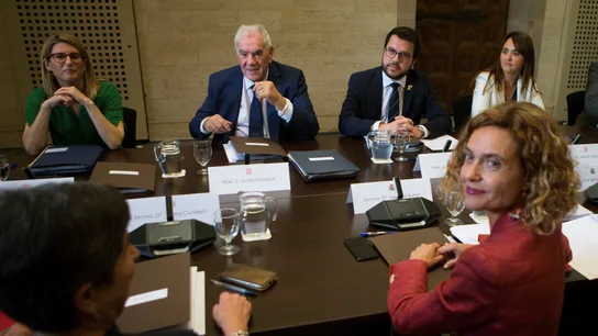 La primera reunión entre la Generalitat y el Estado después de siete años. La primera reunión entre la Generalitat y el Estado después de siete años.