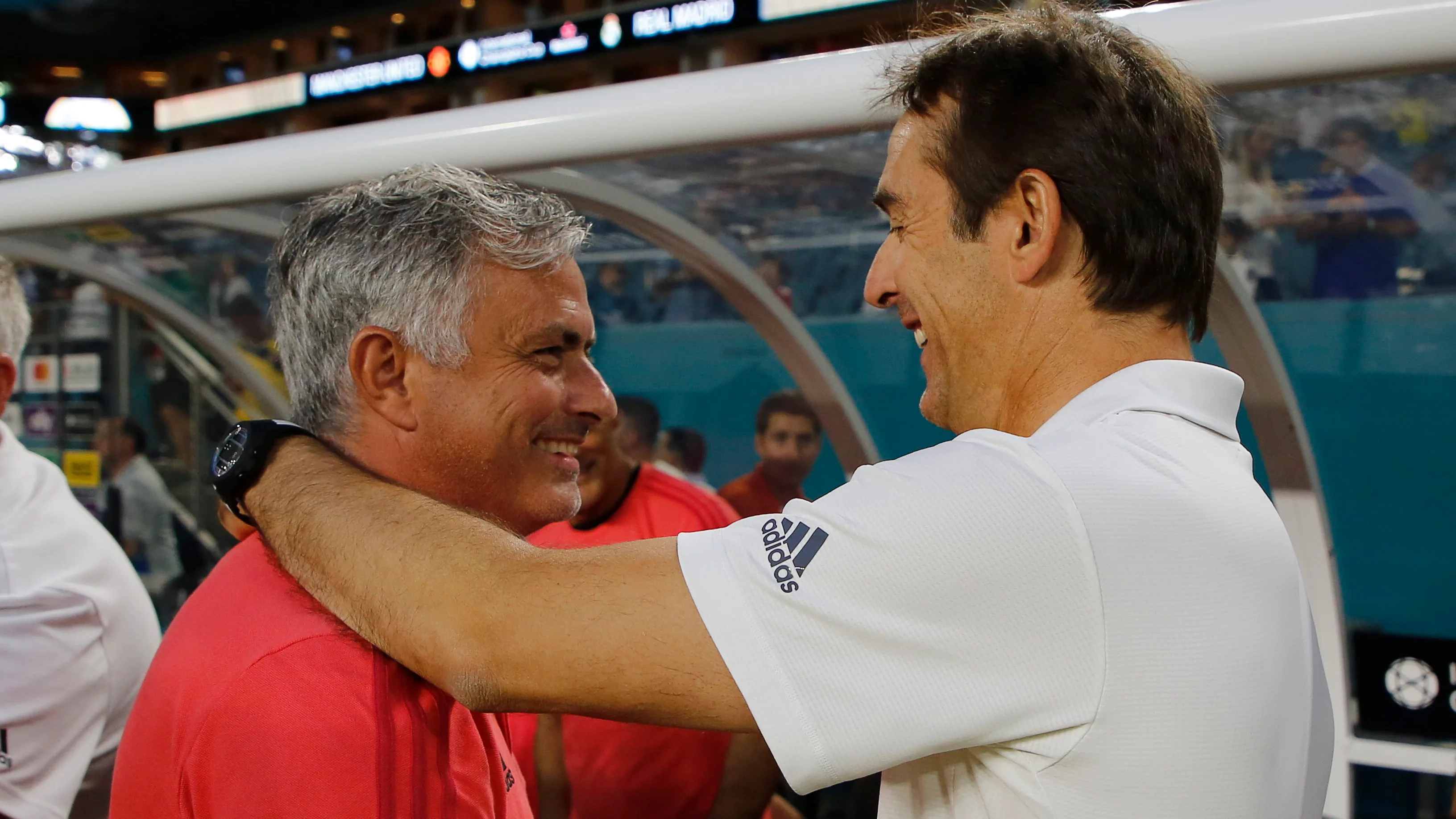 Mourinho y Lopetegui se saludan antes de su duelo en pretemporada