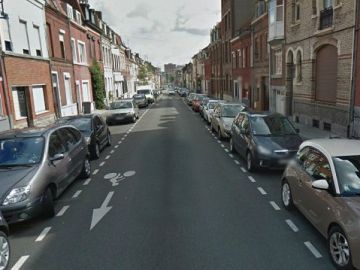 Una calle en Roubaix, Francia. Una calle en Roubaix, Francia.