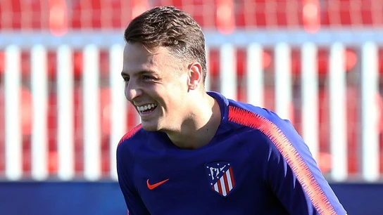 Arias en un entrenamiento con el Atlético de Madrid Arias en un entrenamiento con el Atlético de Madrid