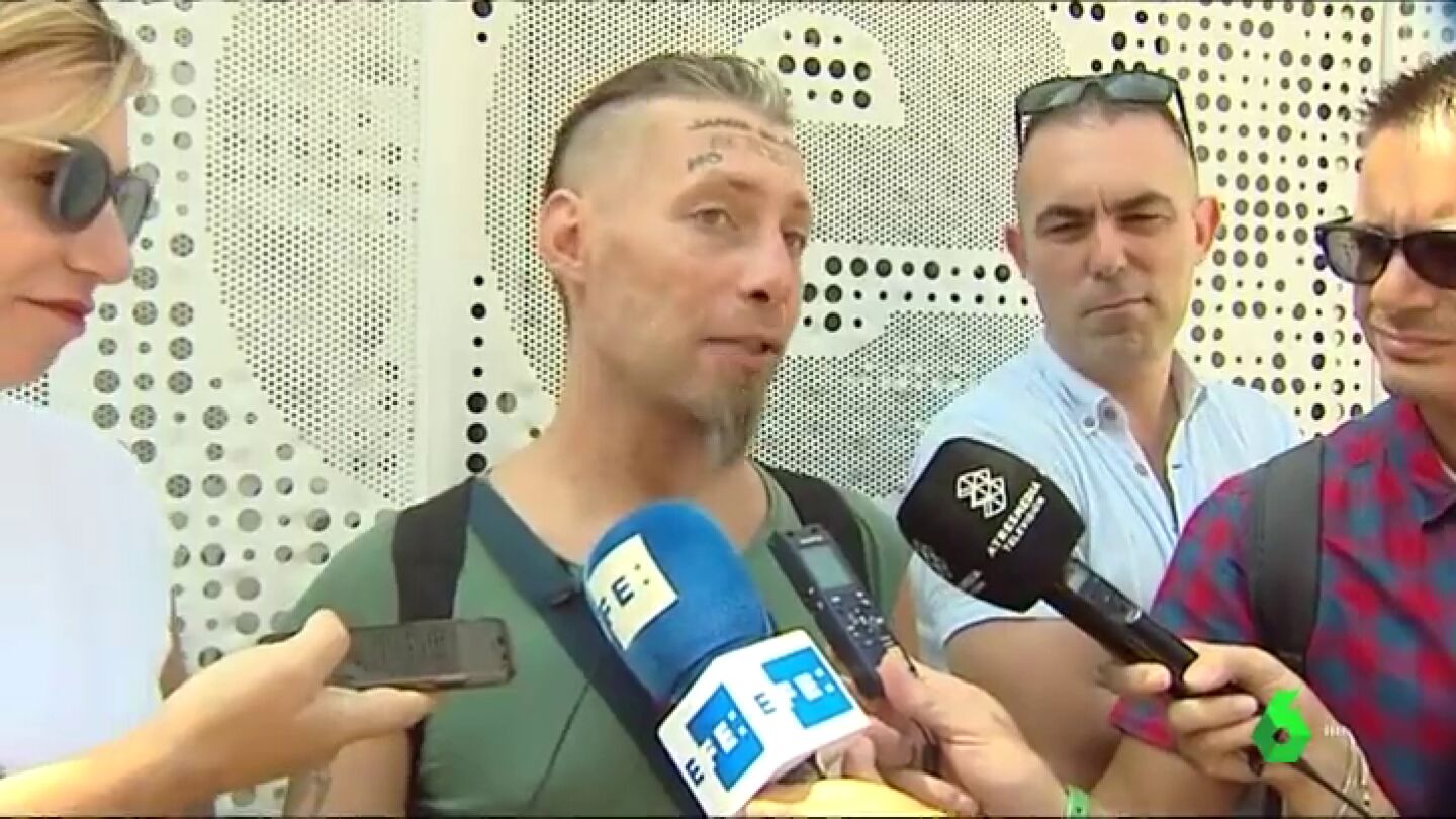 El 'sintecho' que se dej&oacute; hacer un tatuaje en la frente se siente humillado: "100 euros para m&iacute; es mucho dinero"