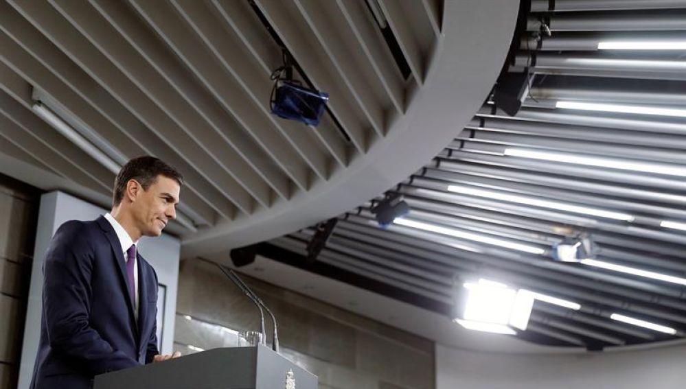 El presidente del Ejecutivo, Pedro Sánchez, durante su comparecencia en el Palacio de La Moncloa