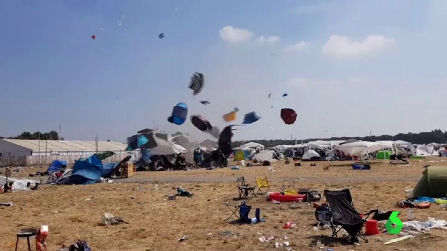 Tornado en el festival Parookaville