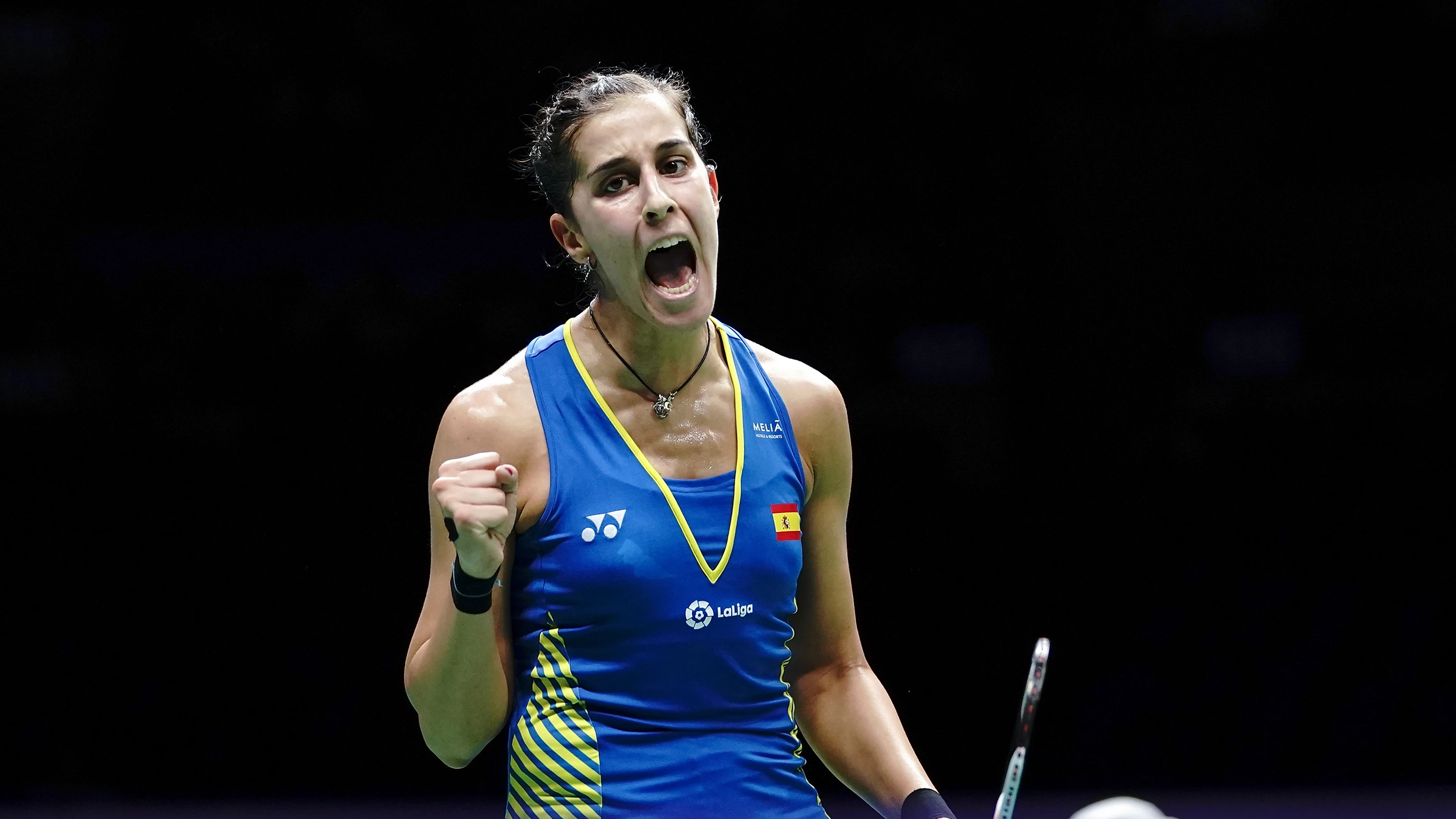 Carolina Marín celebra la victoria ante la china He Bingjiao