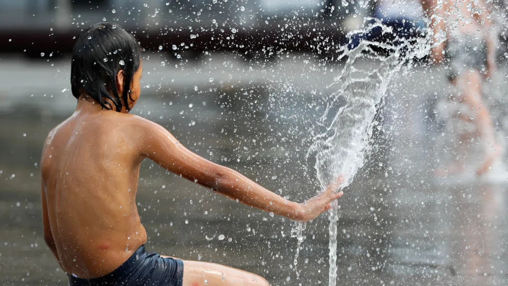 España sufre la peor ola de calor desde 1941 con máximas superiores a los 40 grados y temperaturas rércord también por la noche