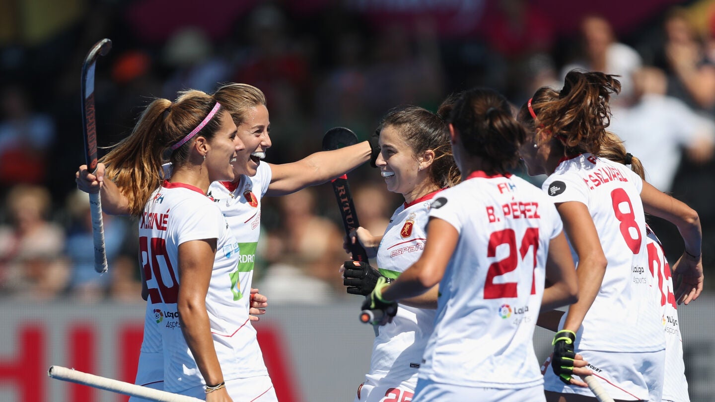 Las jugadoras espa&ntilde;olas celebran un gol ante Australia