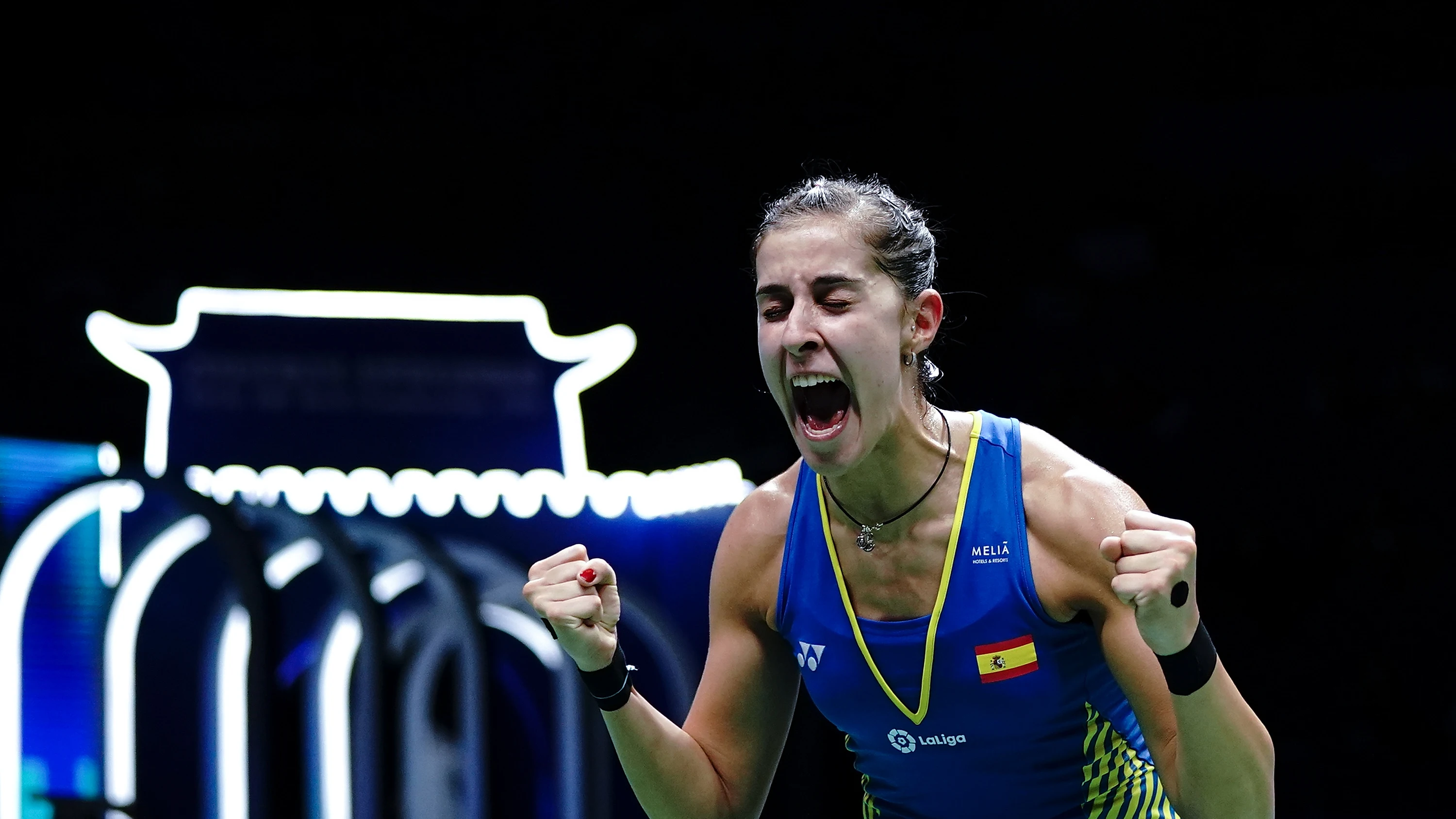 Carolina Marín celebra su victoria en el Mundial de bádminton