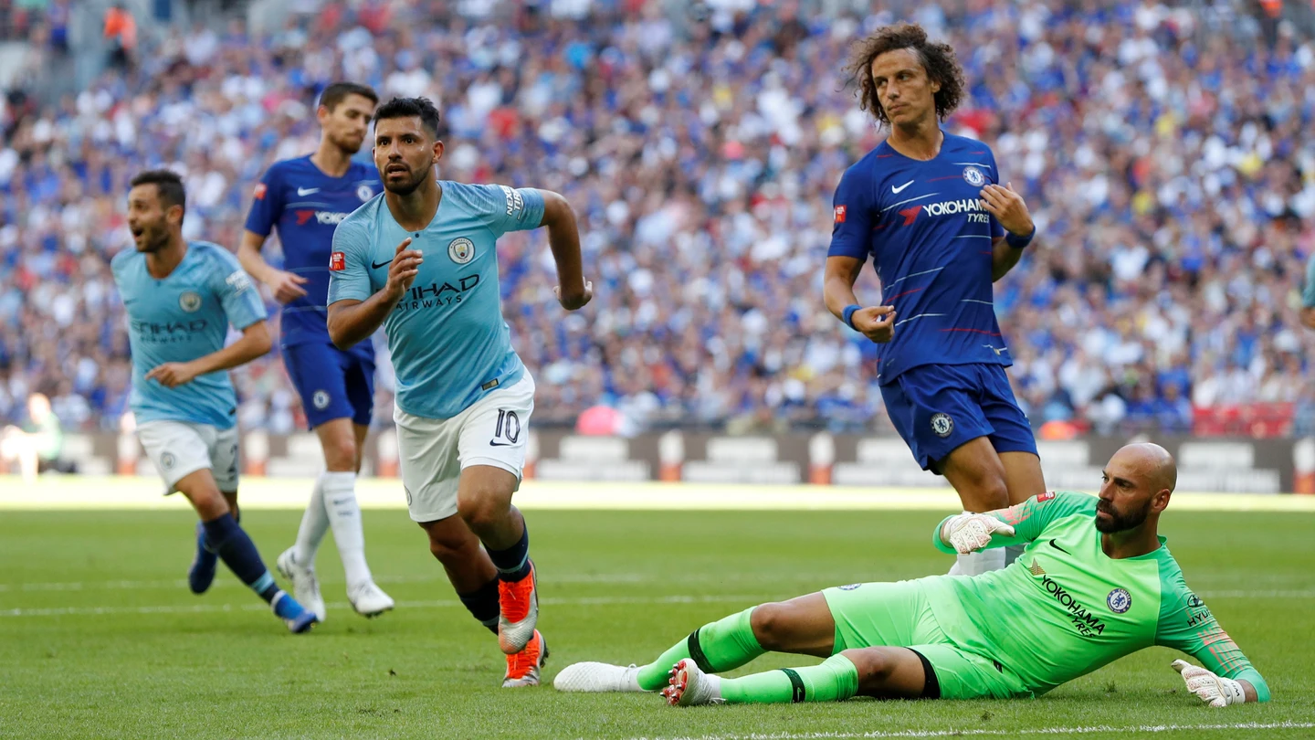 Kun Agüero anota su segundo gol ante el Chelsea Kun Agüero anota su segundo gol ante el Chelsea
