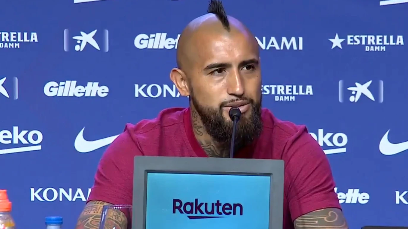 Arturo Vidal, en la rueda de prensa de su presentación con el Barcelona