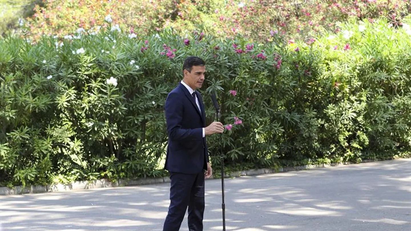 El presidente del Gobierno, Pedro Sánchez, durante su comparecencia ante los medios en el Palacio de Marivent El presidente del Gobierno, Pedro Sánchez, durante su comparecencia ante los medios en el Palacio de Marivent