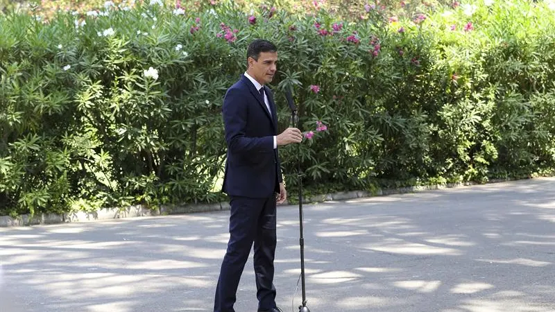 El presidente del Gobierno, Pedro Sánchez, durante su comparecencia ante los medios en el Palacio de Marivent