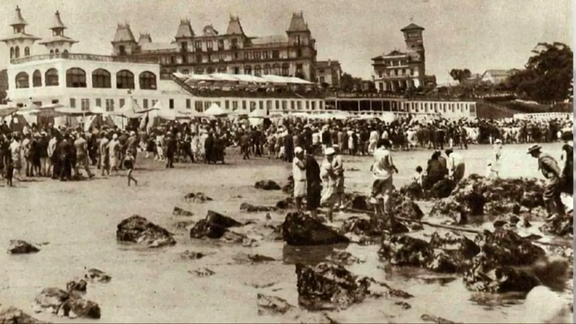 Playa del Mar Cantábrico en el siglo XIX