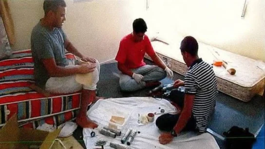 Imagen de los terroristas de Barcelona y Cambrils preparando las bombas Imagen de los terroristas de Barcelona y Cambrils preparando las bombas