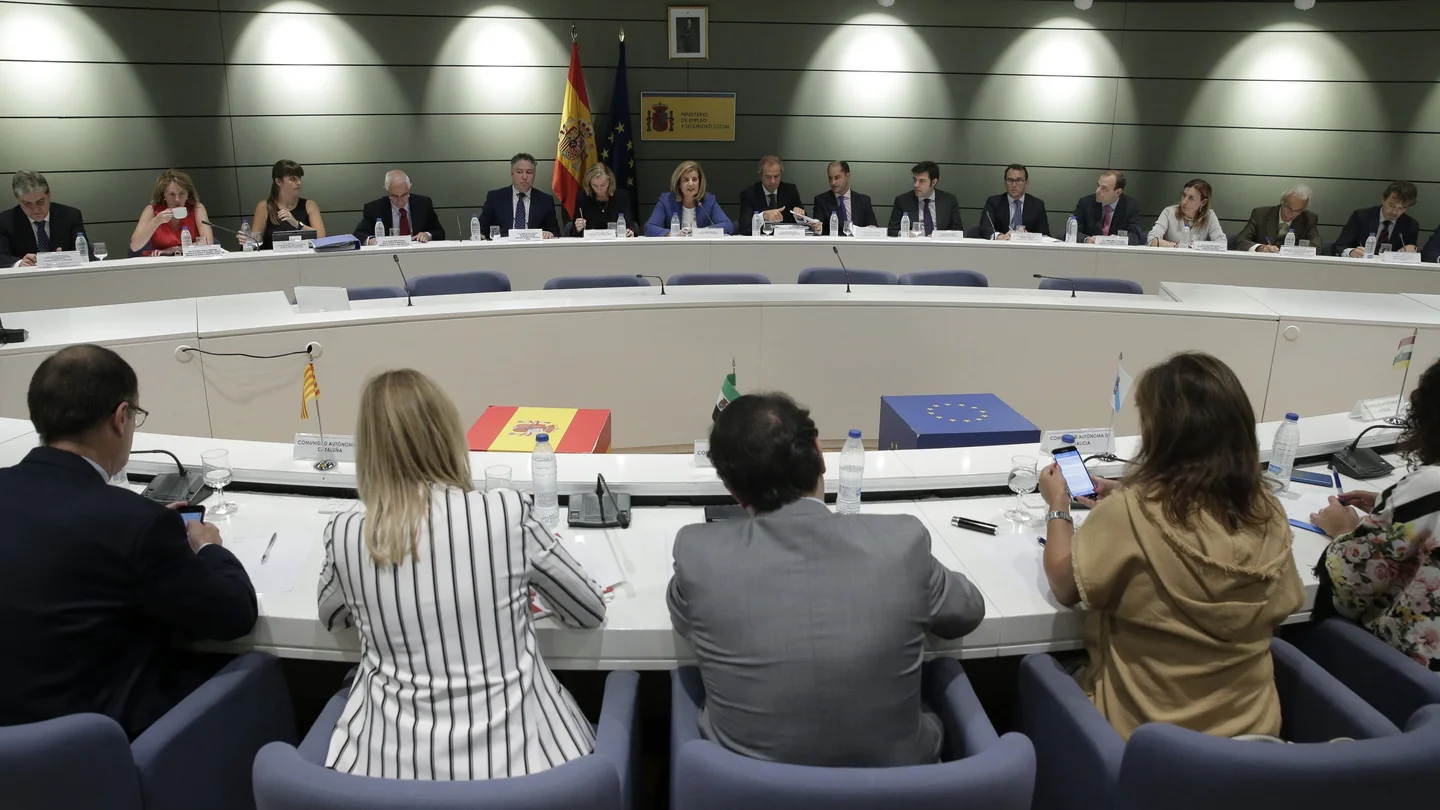 Vista general de una de las últimas Conferencias Sectoriales de Inmigración presidida por la exministra de Empleo Fátima Báñez Vista general de una de las últimas Conferencias Sectoriales de Inmigración presidida por la exministra de Empleo Fátima Báñez