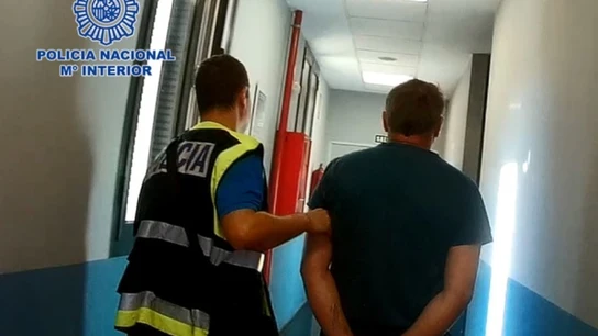 Foto de la Policía Nacional tras detener a un pedófilo Foto de la Policía Nacional tras detener a un pedófilo
