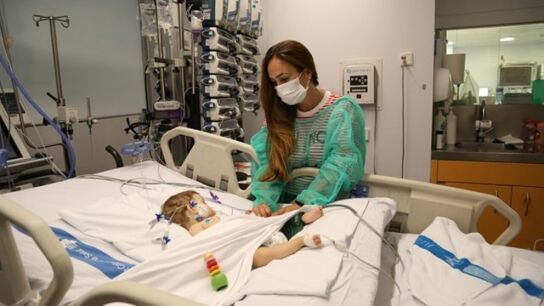 Una de las ni&ntilde;as a la que le han trasplantado el h&iacute;gado 