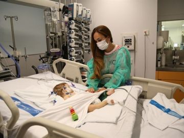 Una de las niñas a la que le han trasplantado el hígado Una de las niñas a la que le han trasplantado el hígado