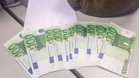 Mochila encontrada con más de 1.000 euros Mochila encontrada con más de 1.000 euros
