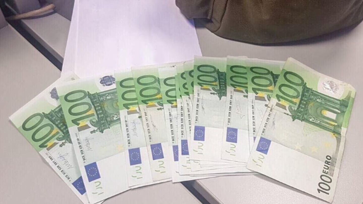 Mochila encontrada con m&aacute;s de 1.000 euros