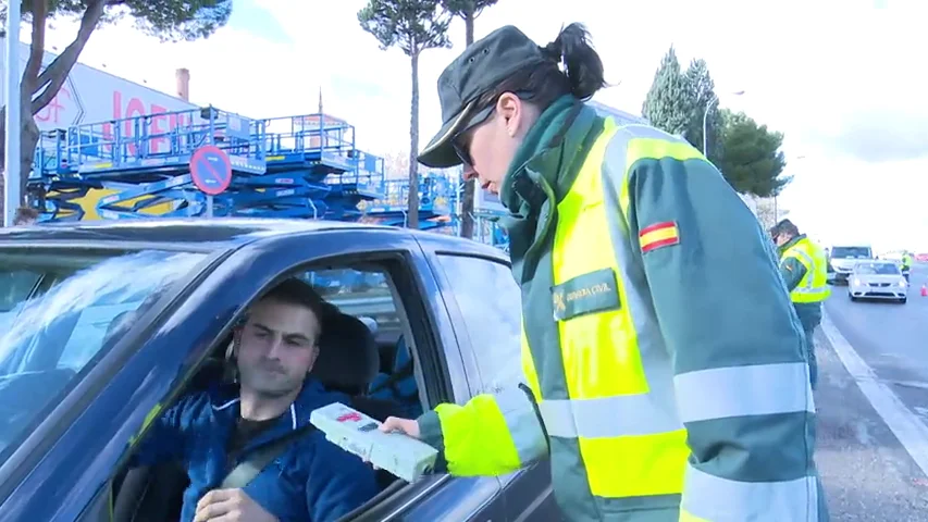 La Guardia civil convoca dos cursos enfocados exlusivamente a mujeres para "gestionar sus emociones"