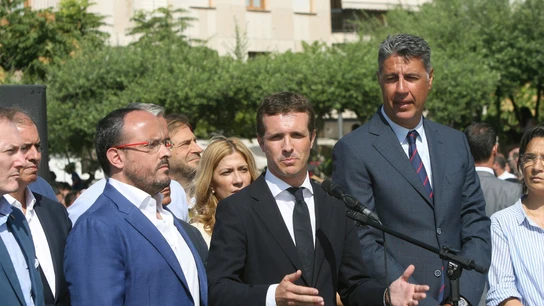 El presidente del PP, Pablo Casado (c), junto al líder del PP de Cataluña, Xavier García Albiol (d) El presidente del PP, Pablo Casado (c), junto al líder del PP de Cataluña, Xavier García Albiol (d)