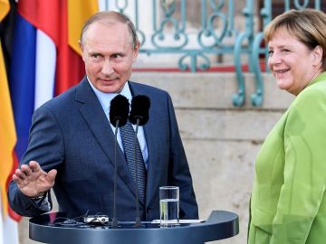 La canciller alemana, Angela Merkel, y el presidente ruso, Vladímir Putin La canciller alemana, Angela Merkel, y el presidente ruso, Vladímir Putin
