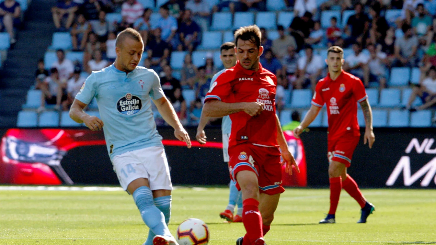 Lobotka, ante Víctor Sánchez Lobotka, ante Víctor Sánchez