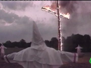 La película que Trump está obligado a ver: llega al cine la historia de un negro y un judío que se infiltraron en el Ku Klux Klan en los 70 La película que Trump está obligado a ver: llega al cine la historia de un negro y un judío que se infiltraron en el Ku Klux Klan en los 70