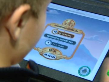 Expertos advierten de los peligros de que los más pequeños se enganchen a las tablets Expertos advierten de los peligros de que los más pequeños se enganchen a las tablets