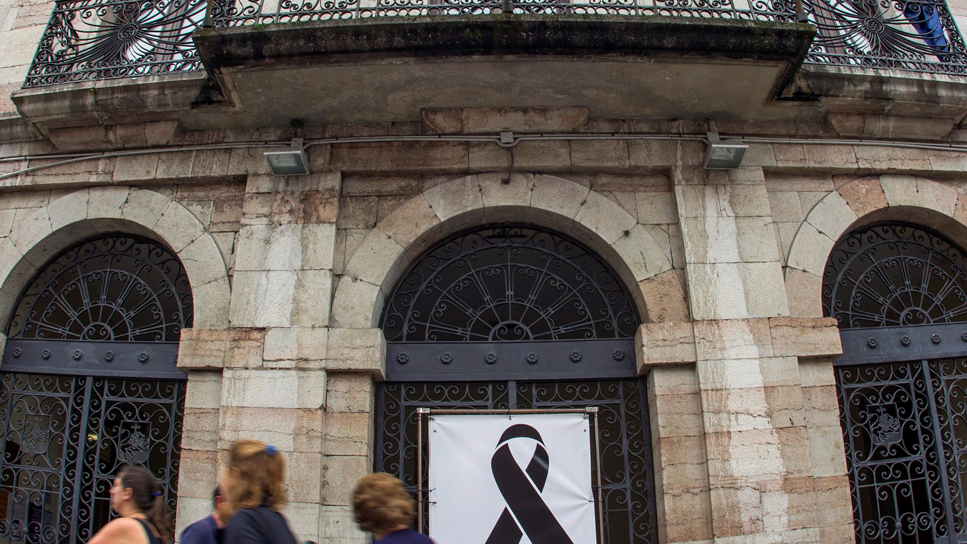 Luto en el Ayuntamiento de Llanes