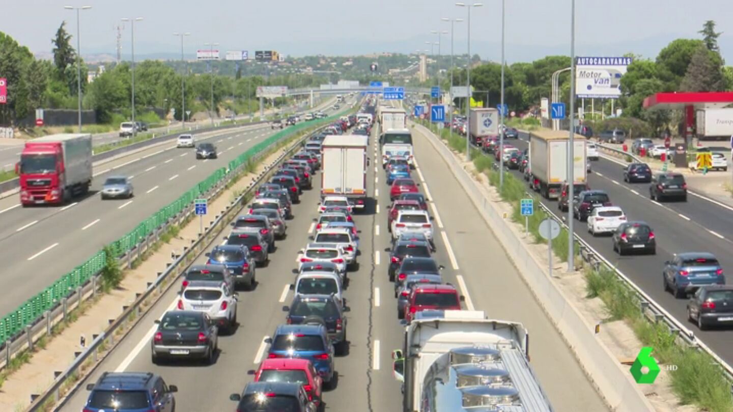 Atasco en autov&iacute;a 