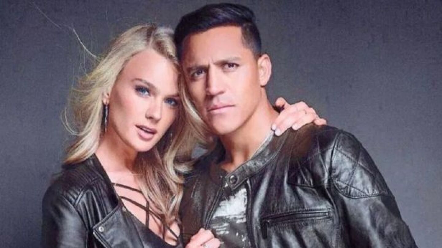 Alexis S&aacute;nchez, presentando su nueva marca de ropa