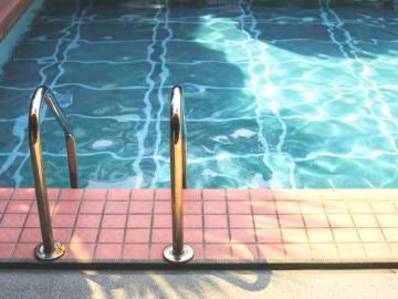 Imagen de una piscina Imagen de una piscina