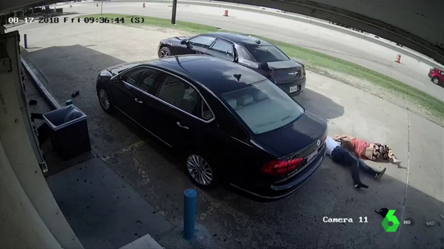 Arrastran, golpean y atropellan a una mujer en Texas para robarle 75.000 d&oacute;lares