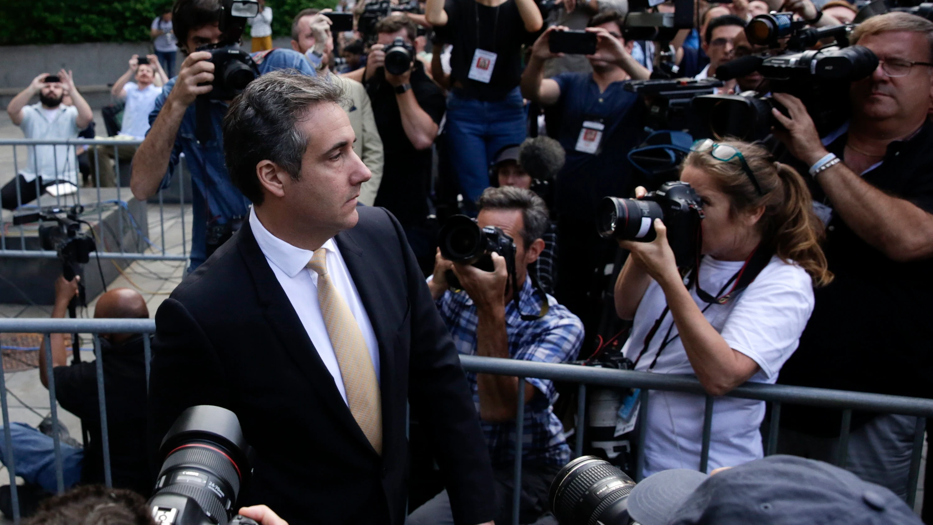 Michael Cohen (i), exabogado de Donald Trump