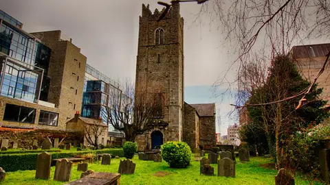 St. Michan's Church Cosas extravagantes, únicas y extrañas que puedes hacer en Dublín, Irlanda