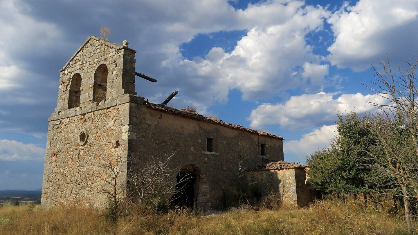 Investigan el robo de un p&oacute;rtico del siglo XI de una ermita de Espa&ntilde;a