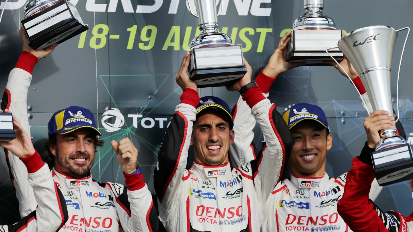 Fernando Alonso, en una carrera con Toyota Fernando Alonso, en una carrera con Toyota