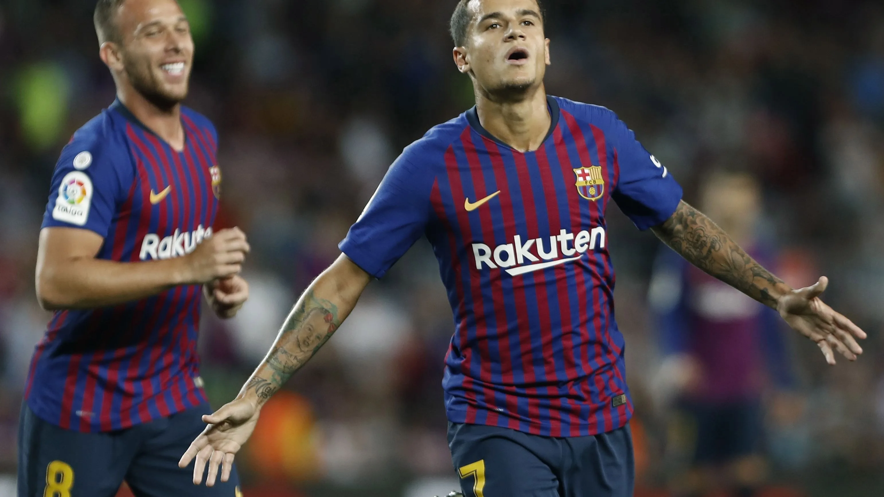 Coutinho celebra un gol