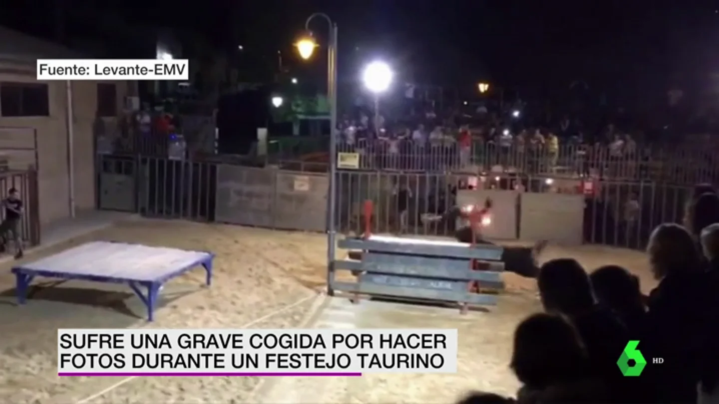 BORRADOR Las impactantes imágenes de una mujer que sufre una grave cogida de toro: estaba tomando fotografías BORRADOR Las impactantes imágenes de una mujer que sufre una grave cogida de toro: estaba tomando fotografías