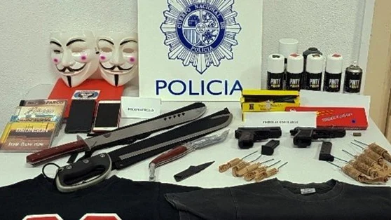 Los objetos encontrados en los registros en Toledo durante la detención