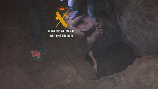 Rescate en una cueva en Mijas, Málaga Rescate en una cueva en Mijas, Málaga
