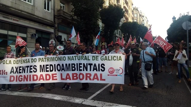 Cientos de agentes forestales se manifiestan en Vigo en demanda de "dignidad laboral"