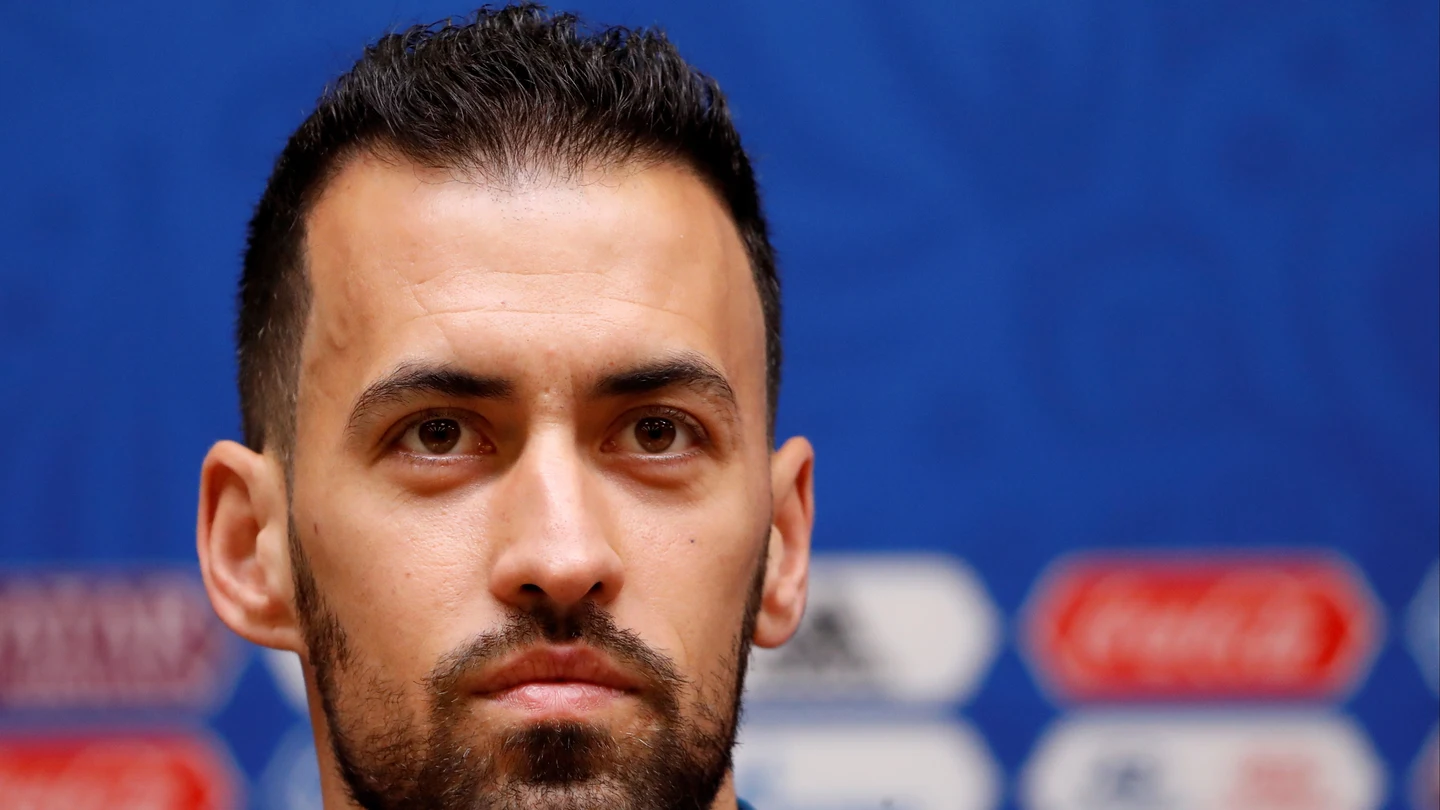 Sergio Busquets en rueda de prensa Sergio Busquets en rueda de prensa