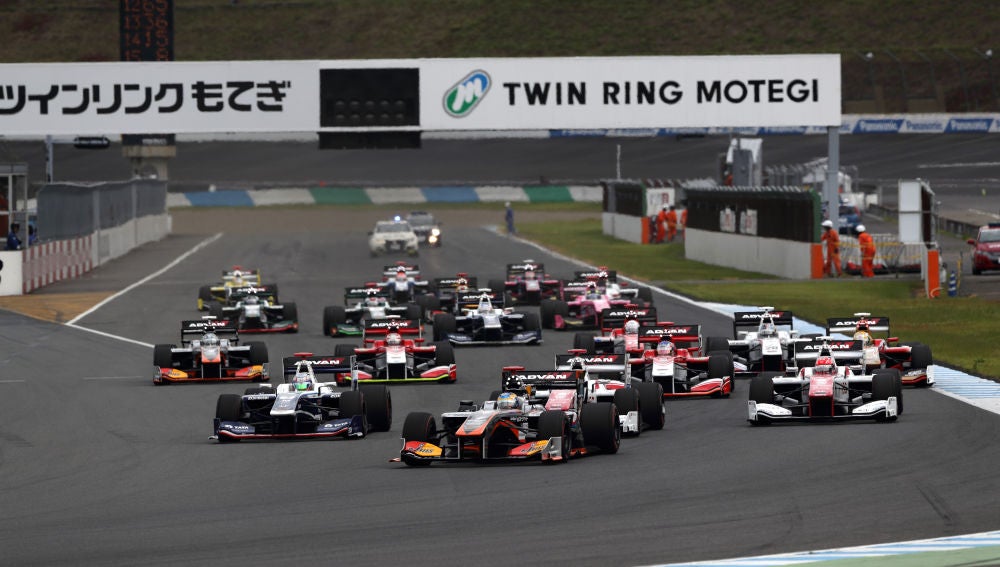 Hiroaki Ishiura Gana En Una Super Formula Con Helmut Marko Como Protagonista