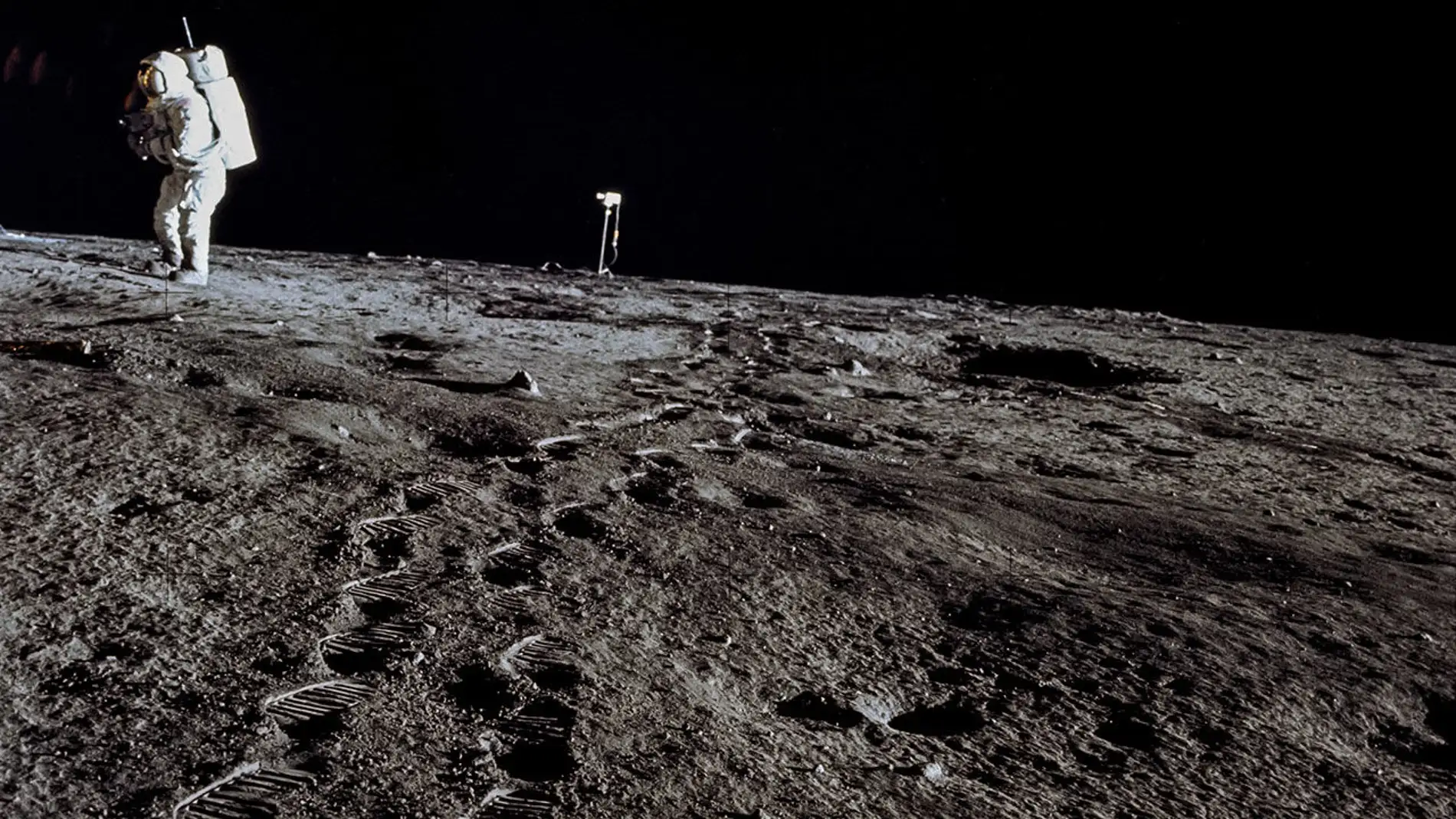 Huellas en la Luna (1969)