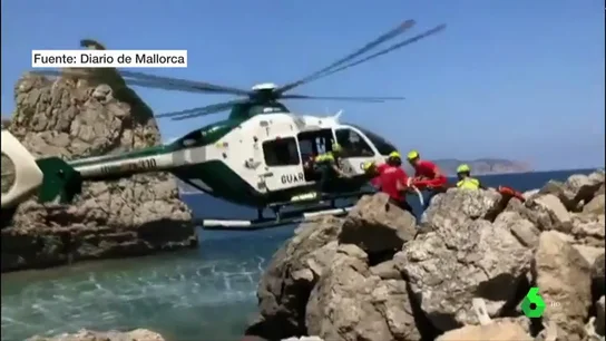 BORRADOR Una niña de ocho años en estado grave tras caer de un acantilado de cuatro metros BORRADOR Una niña de ocho años en estado grave tras caer de un acantilado de cuatro metros