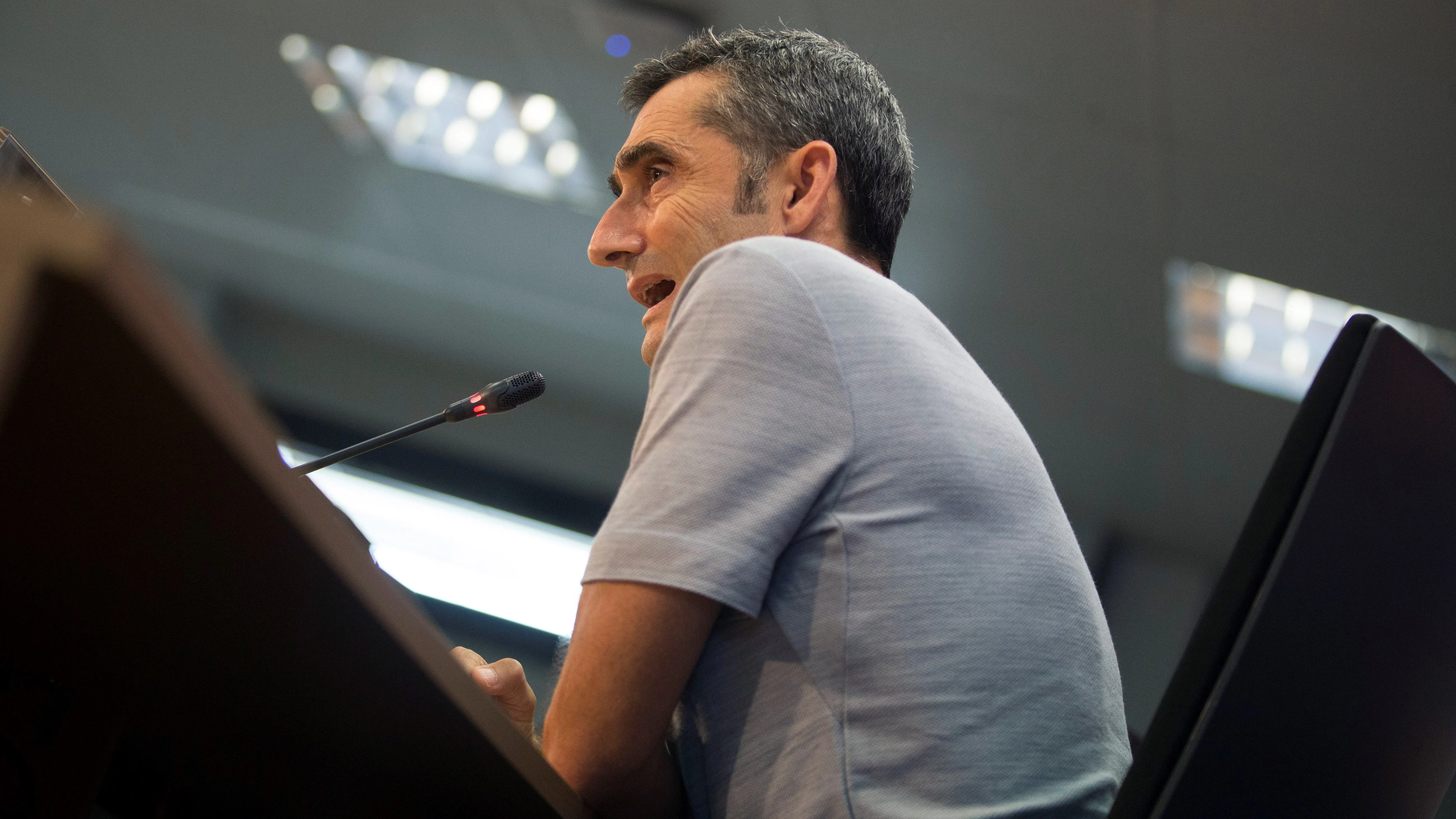 Ernesto Valverde responde a las preguntas de los medios de comunicación